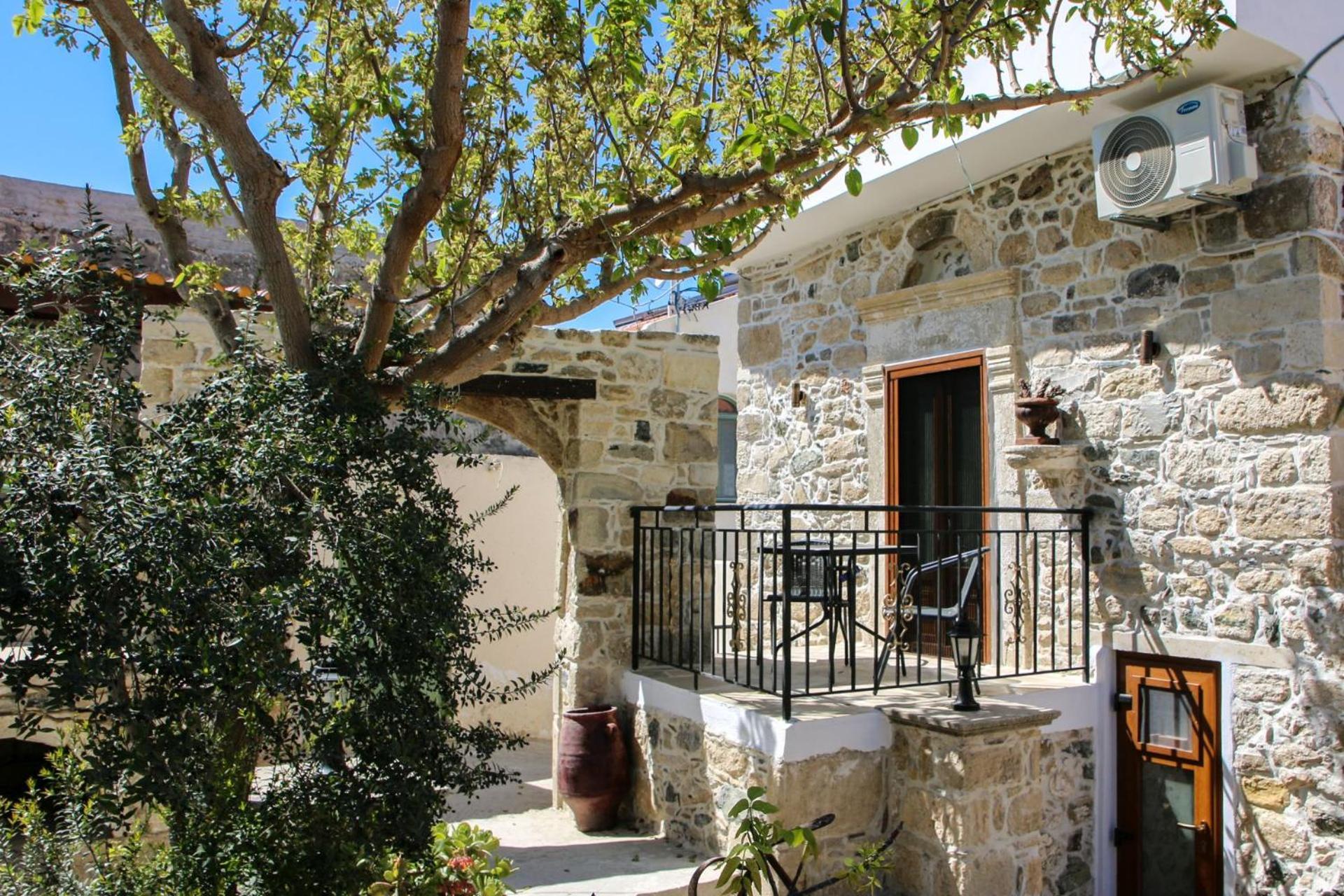 Stone House Elefteria Near Matala Beach Petrokefálion Dış mekan fotoğraf